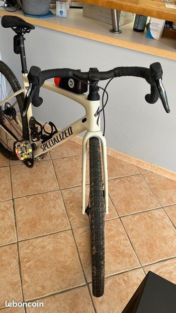Used Specialized Specialized Diverge Pro Carbon 2023 Road & Gravel — image 4 of 11