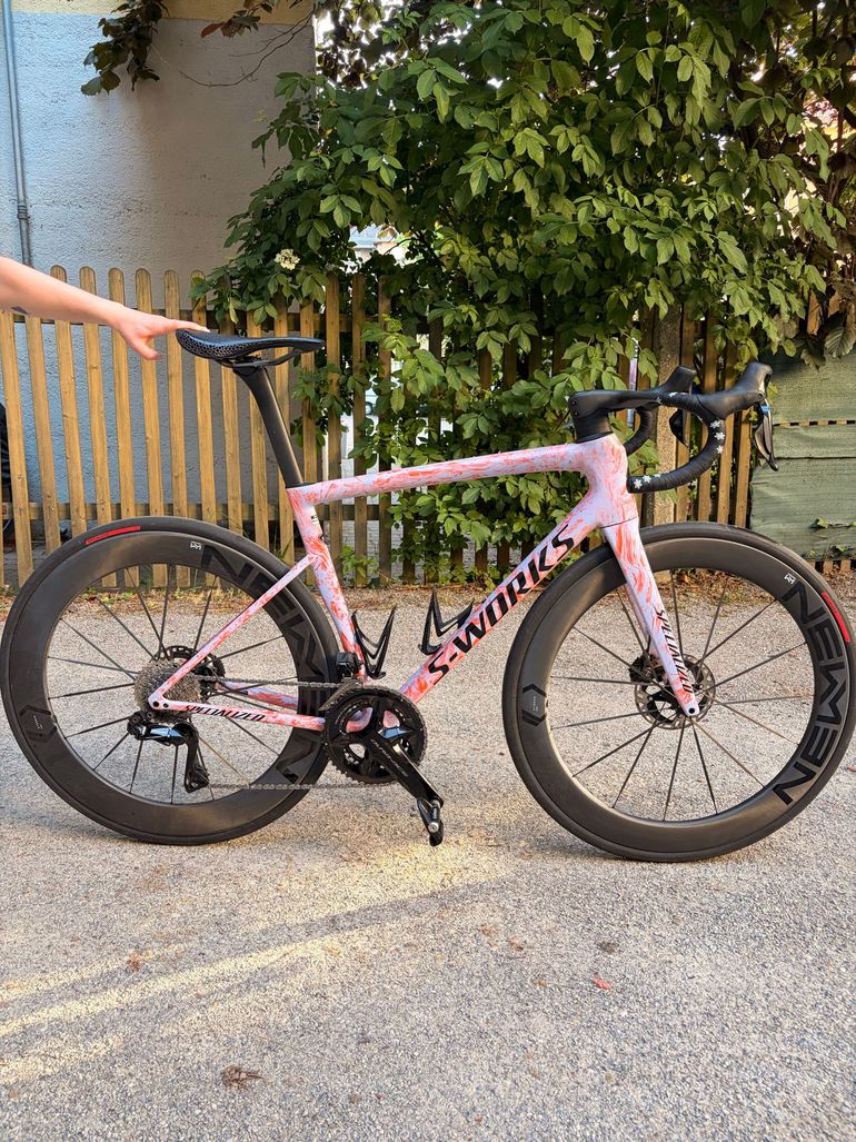 Used Specialized S-Works Tarmac SL8 - Shimano Dura-Ace Di2 2024 2024 Road & Gravel — image 1 of 5