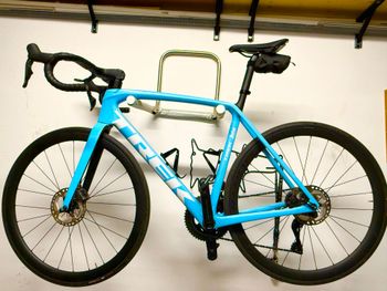 Used Trek Émonda SLR 7 2023 2023 Road & Gravel, Blau — image 2 of 7