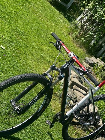 Used GT Zaskar Elite 9R 2017 2017 Mountainbike — image 2 of 10