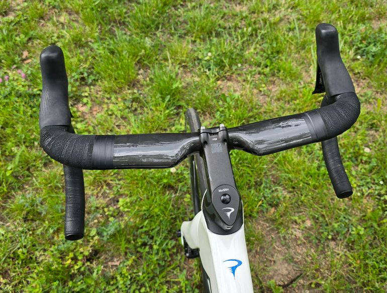 Used Pinarello F5 105 Di2 2024 2024 Road & Gravel, Weiß — image 11 of 15