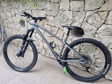 Brugt Commencal META HT Shimano Deore 2024 MTB