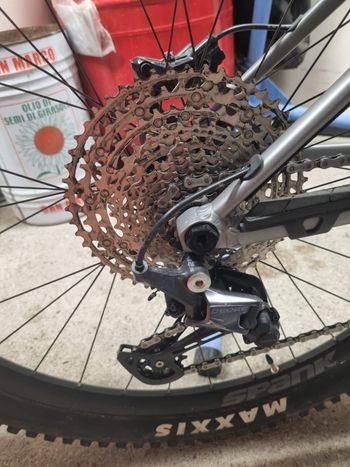 Used Commencal META HT Shimano Deore 2024 Mountainbike, Grigio chiaro — image 5 of 5