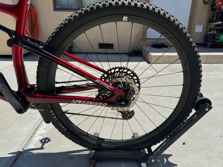 Used Specialized S-Works Epic 2022 2022 Mountainbike, Red, 29 — image 7 of 8