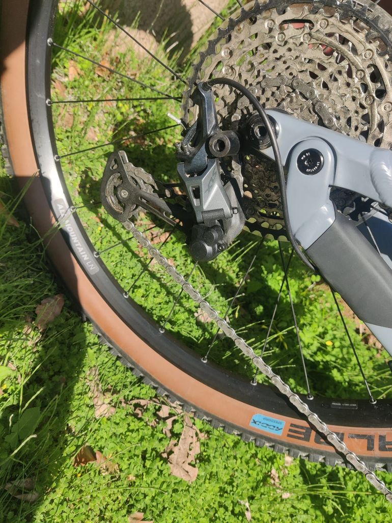 Used Canyon Neuron Shimano SLX 2024 Mountainbike, Grigio chiaro — image 3 of 9