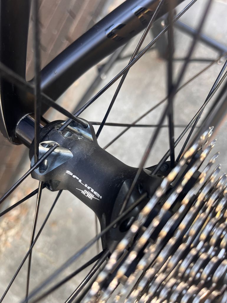 Used Canyon Aeroad Shimano Ultegra Di2 2019 Road & Gravel, Schwarz — image 11 of 13