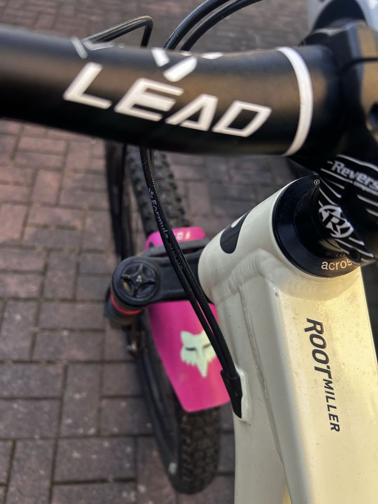 Used Rose Root Miller 2 2025 2025 Mountainbike, White — image 11 of 15