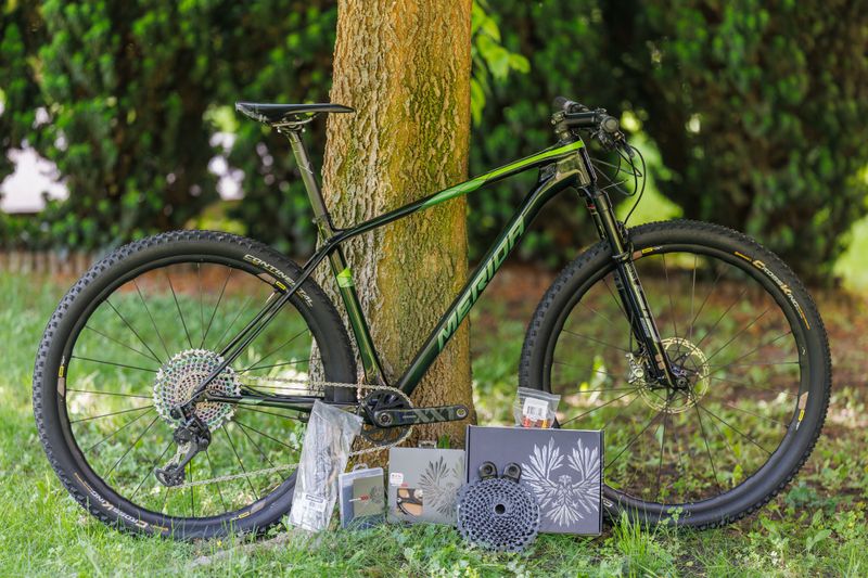 Merida BigNine 8000 CF5-SID-XX1-MAVIC-29er BigNine 8000 2021 MTB de segunda mano