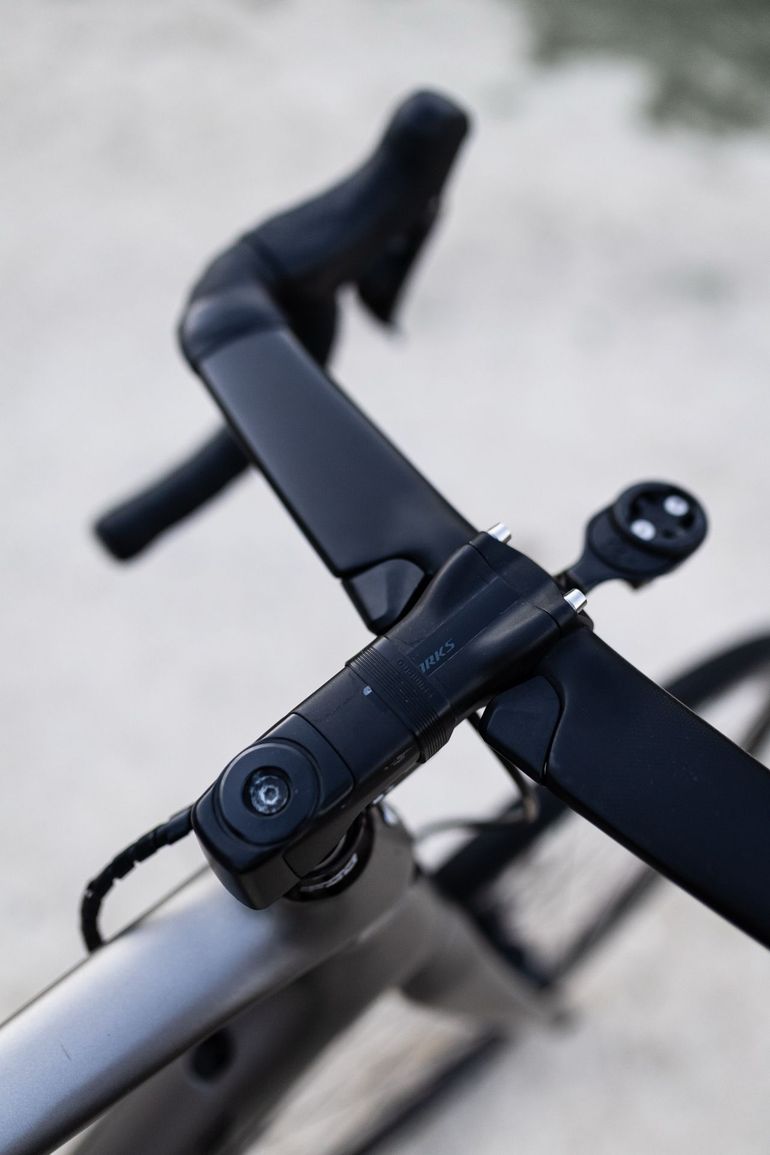 Used Trek Émonda SL 6 Disc 2019 2019 Road & Gravel, Hellgrau — image 3 of 10