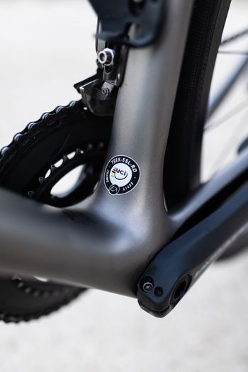 Used Trek Émonda SL 6 Disc 2019 2019 Road & Gravel, Hellgrau — image 6 of 10