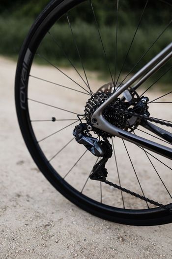 Used Trek Émonda SL 6 Disc 2019 2019 Road & Gravel, Hellgrau — image 7 of 10