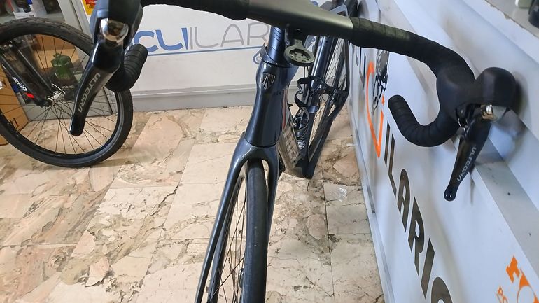 Used Trek Émonda SL 6 Disc 2022 2022 Road & Gravel, Hellgrau — image 8 of 9