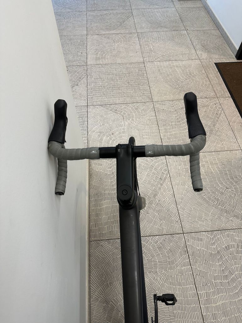 Used Scott Addict 40 2023 2023 Road & Gravel — image 6 of 6