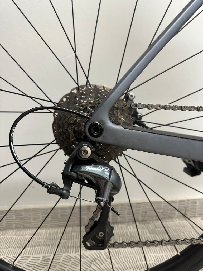 Used Scott Addict 40 2023 2023 Road & Gravel — image 4 of 6