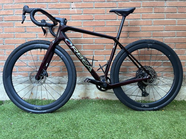 Used Orbea Terra SRAM Rival eTap AXS 2025 Road & Gravel, Purple — image 2 of 3