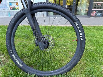 Used Scott Scale 970 2025 2025 Mountainbike, Light Gray, 29 — image 7 of 8