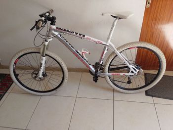 Used Olimpia Olimpia Custom Shimano Deore XT 2020 Mountainbike, White — image 3 of 4