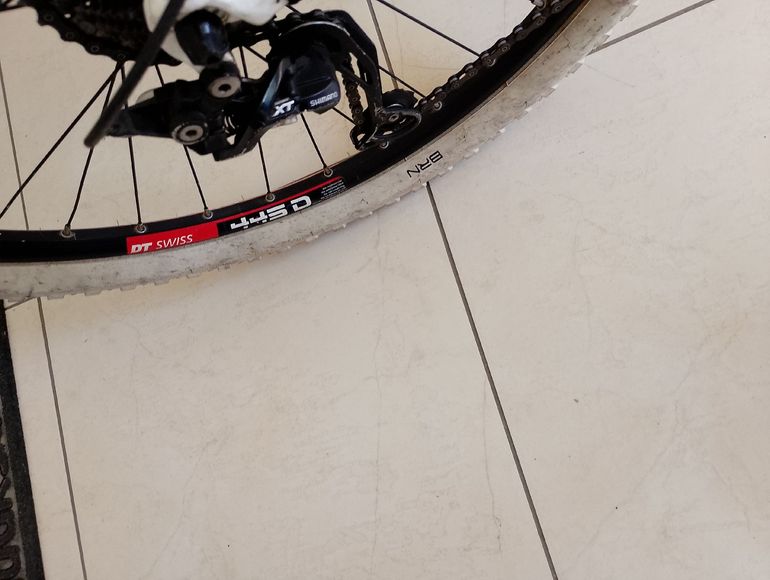 Used Olimpia Olimpia Custom Shimano Deore XT 2020 Mountainbike, White — image 2 of 4