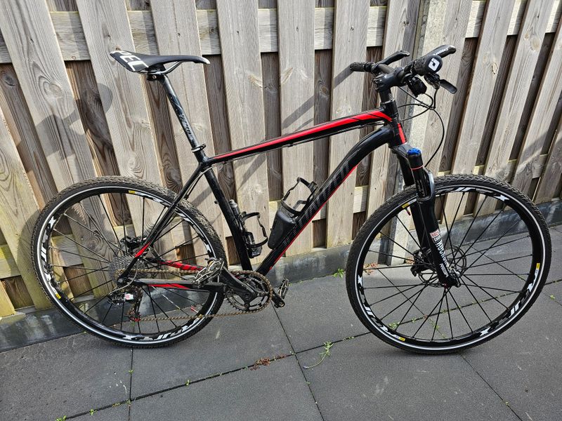 Specialized Stumpjumper Sram X0 2014 Mountainbike usato, Nero — immagine 1 di 11