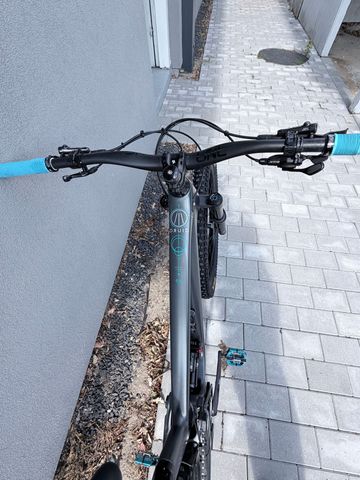 Used Forbidden Druid v1 XT 2022 Mountainbike, Light Gray, 29 — image 6 of 12