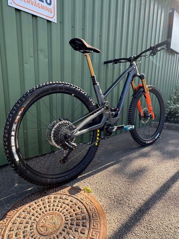 Used Forbidden Druid SRAM X01 Eagle AXS 2022 Mountainbike, Light Gray — image 5 of 26