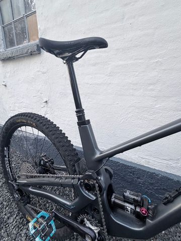Used Forbidden Druid v1 XT 2022 Mountainbike, Light Gray, 29 — image 32 of 50