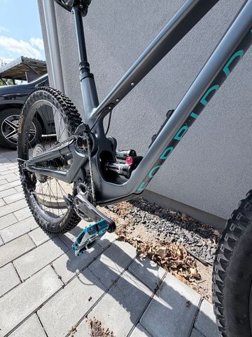 Used Forbidden Druid v1 XT 2022 Mountainbike, Light Gray, 29 — image 5 of 12