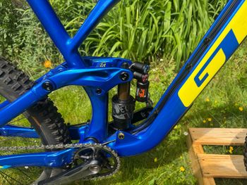 Used GT Force Carbon Team 2021 2021 Mountainbike — image 8 of 9