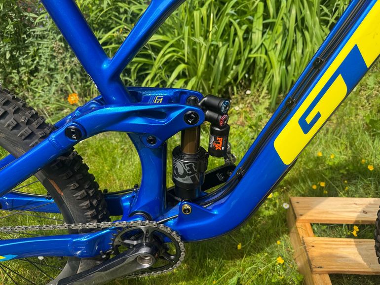 Used GT Force Carbon Team 2021 2021 Mountainbike — image 8 of 9