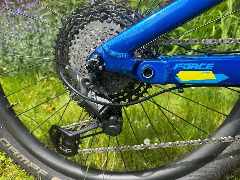 Used GT Force Carbon Team 2021 2021 Mountainbike — image 4 of 9