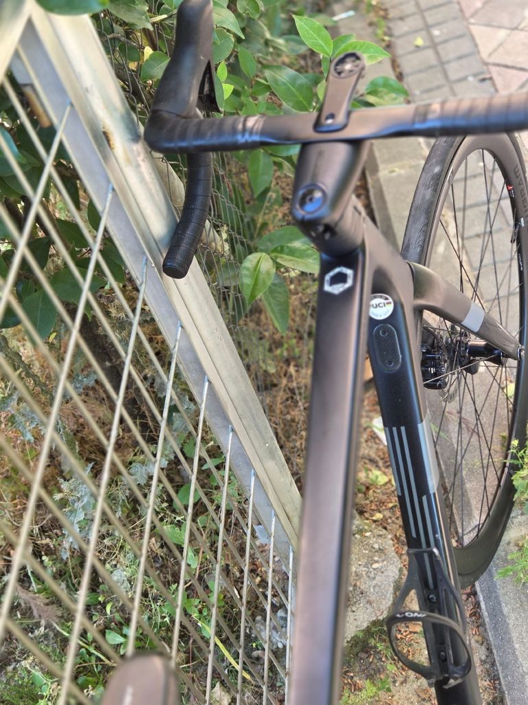 Used Cannondale SuperSix EVO Shimano 105 Di2 2024 Road & Gravel, Negro — image 5 of 5