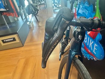 Used Trek Domane SL 7 2021 2021 Road & Gravel — image 17 of 29