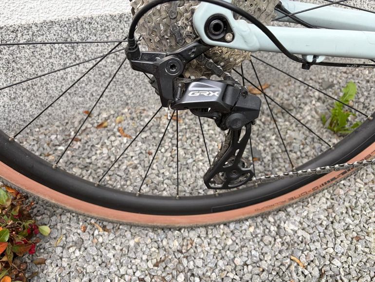 Used CUBE NUROAD, RACE 2025 2025 Road & Gravel, Light Gray — image 7 of 10