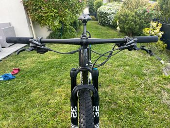 Used Canyon Lux World Cup CF 7 2022 2022 Mountainbike, Black, 29 — image 5 of 9