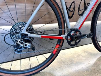 Used Scott Addict Gravel 10 Disc 2017 2017 Road & Gravel, White — image 3 of 13