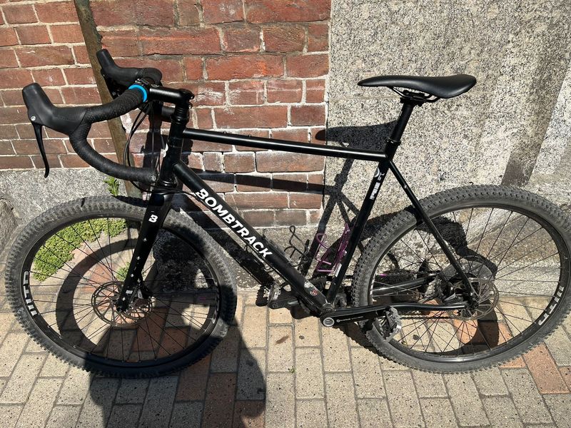 Used Bombtrack HOOK 2025 2025 Road & Gravel