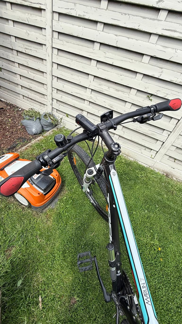 Used Trek Marlin 7 2020 2020 Mountainbike — image 4 of 9