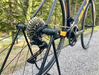 Used Fuji Gran Fondo Shimano 105 2020 Road & Gravel, Black — image 9 of 9