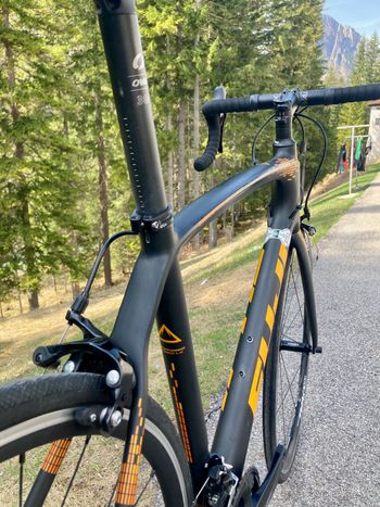 Used Fuji Gran Fondo Shimano 105 2020 Road & Gravel, Black — image 7 of 9