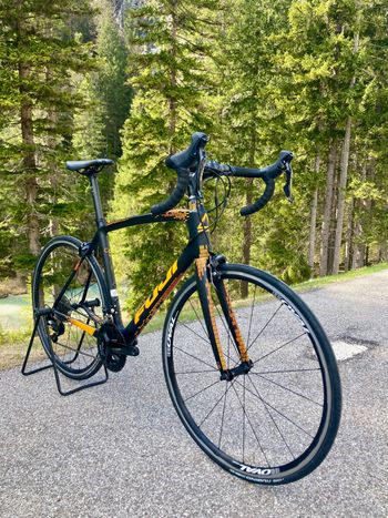 Used Fuji Gran Fondo Shimano 105 2020 Road & Gravel, Black — image 5 of 9