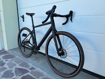 Used Rose Blend Gravel 2024 2024 Road & Gravel, Negro — image 4 of 6