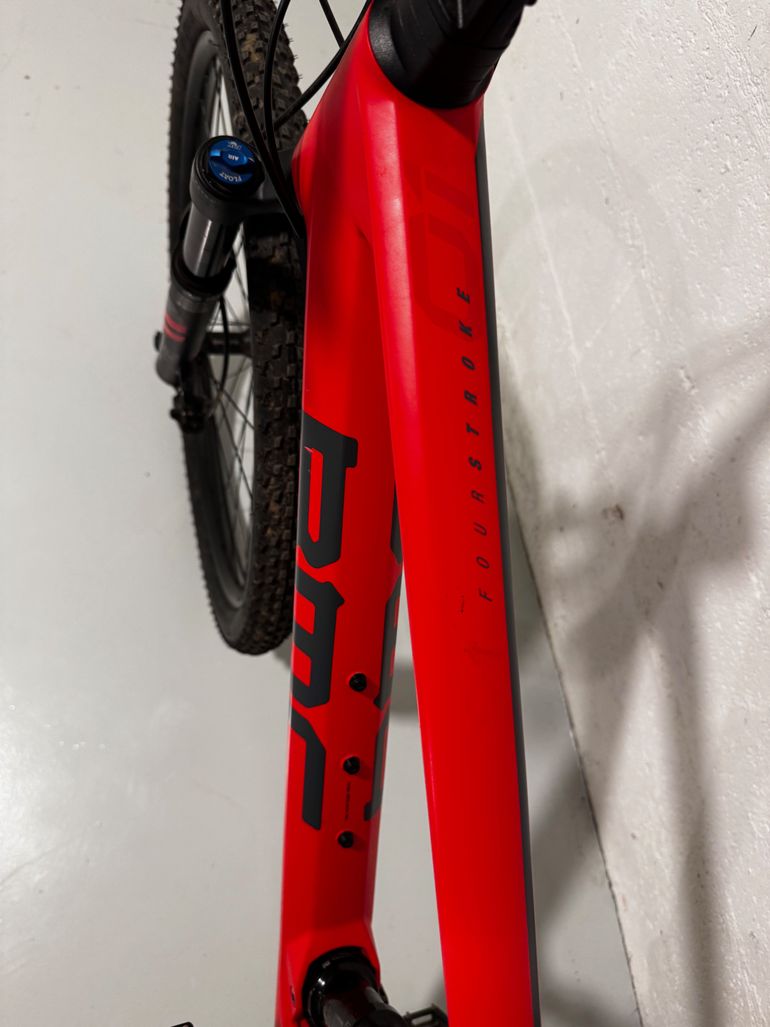 Used BMC BMC Fourstroke 01 Three Shimano SLX 12V 2021 Mountainbike, Rojo — image 2 of 3
