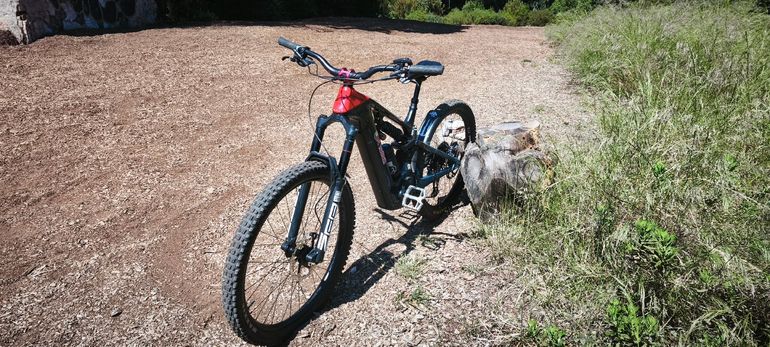 Used Cannondale Moterra Neo Carbon LT 2 2023 2023 Mountainbike, Azul — image 7 of 13