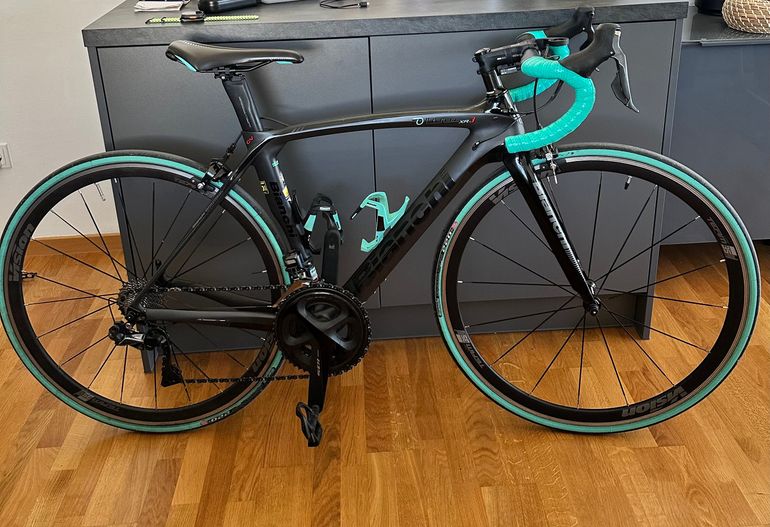 Used Bianchi Oltre XR3 Ultegra Di2 2020 2020 Road & Gravel, Black — image 1 of 10