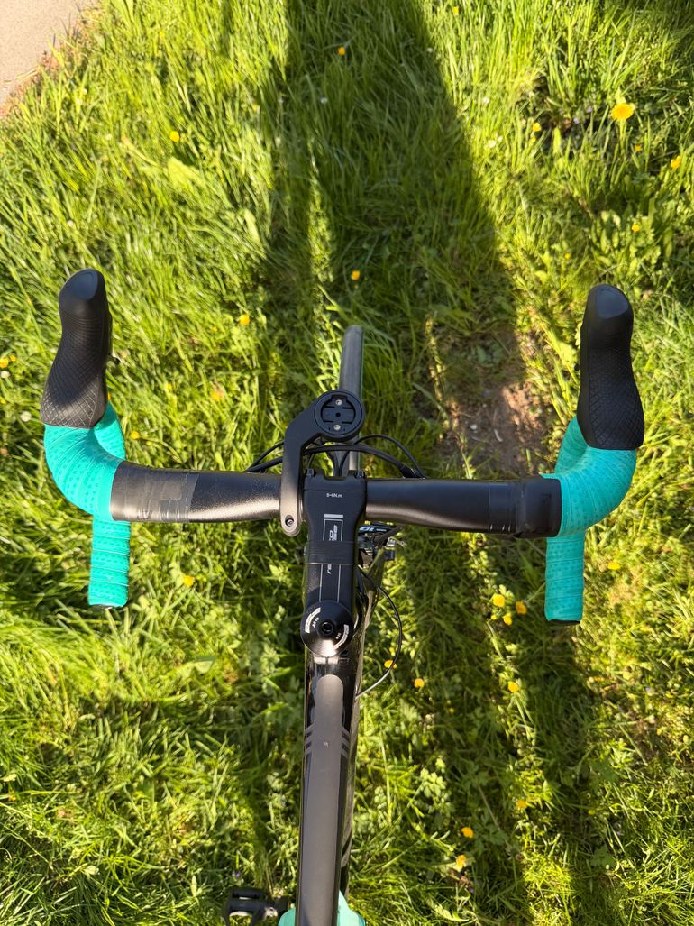 Used Bianchi Oltre XR3 Ultegra Di2 2020 2020 Road & Gravel, Black — image 5 of 10