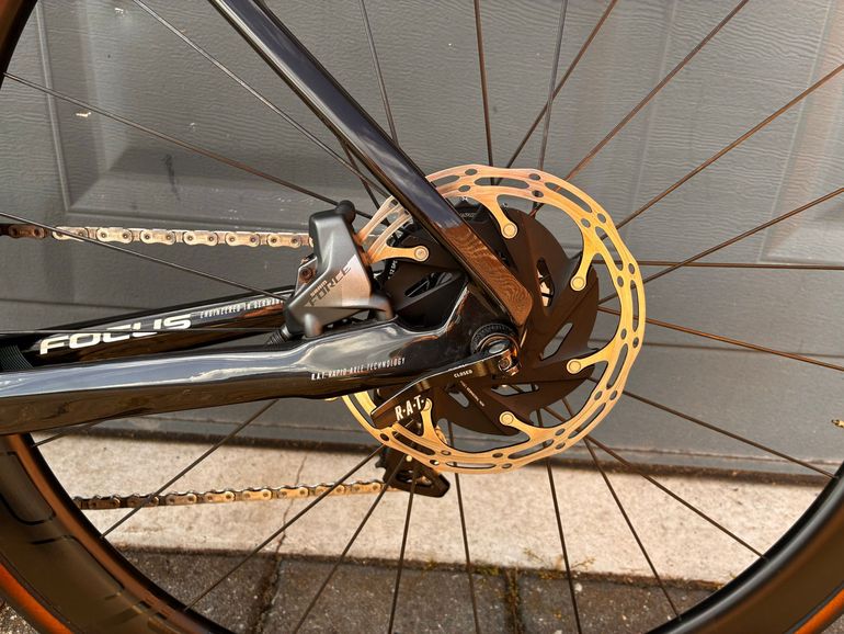 Used Focus Izalco SRAM Force eTap AXS 2021 Road & Gravel — image 10 of 12