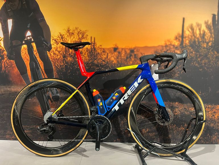 Used Trek Madone Campagnolo Super Record EPS 2026 Road & Gravel, Red — image 1 of 9