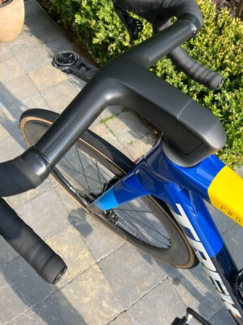 Used Trek Madone Campagnolo Super Record EPS 2026 Road & Gravel, Red — image 4 of 9