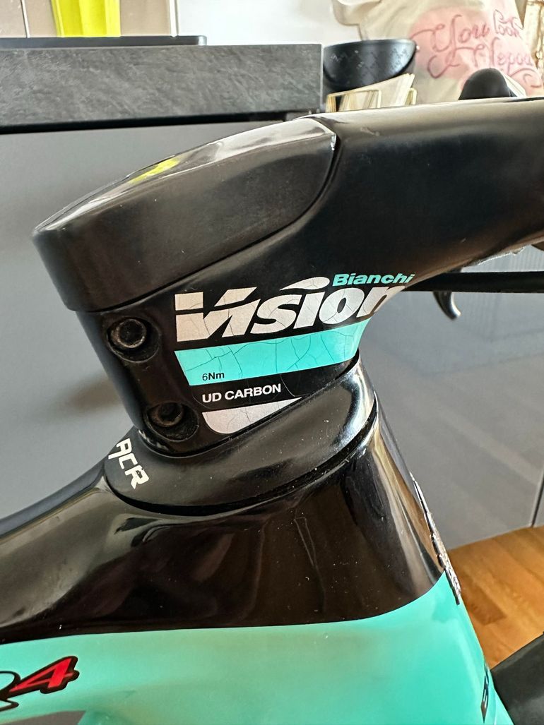 Used Bianchi Oltre XR4 Disc Ultegra Di2 2020 2020 Road & Gravel, Blue — image 13 of 14