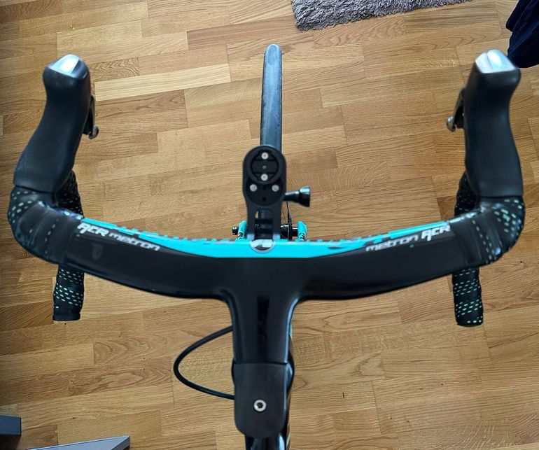 Used Bianchi Oltre XR4 Disc Ultegra Di2 2020 2020 Road & Gravel, Blue — image 14 of 14
